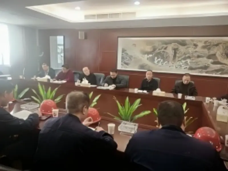 Združite se za razvoj, stremite naprej k pisanju novega poglavja — podjetje organizira letni proizvodni simpozij 2026